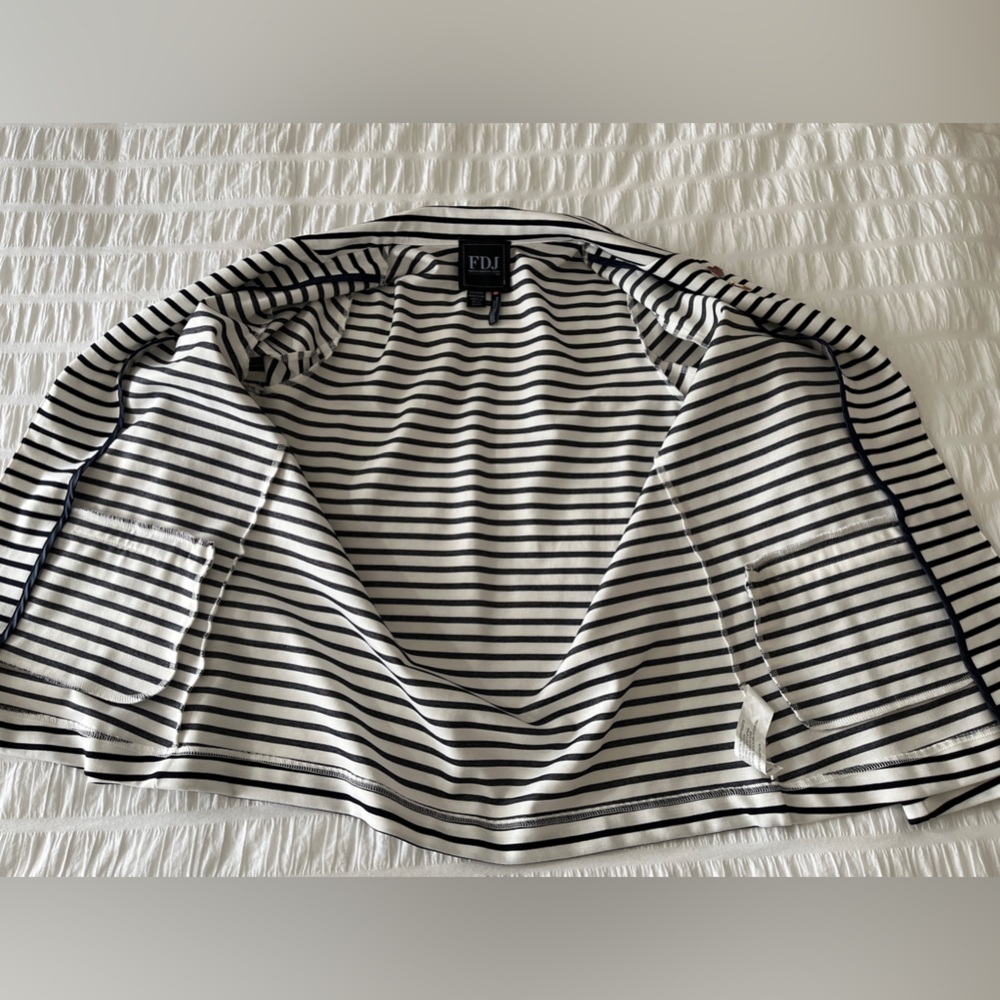 FDJ Striped Unstructured Blazer Open Front Lapels Flap Pockets Nautical Career - Picture 12 of 17